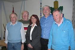Die neu gew�hlten Vorstandsmitglieder v. l. Dieter Tetzlaff, Christian H�hle, Sigrid Dosch, Harald H�bner und Wolfgang B�hmer. 