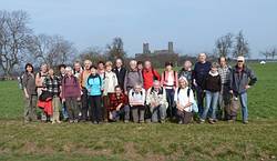 Taunusklub Neu-Anspach erobert die Burg M�nzenberg in der Wetterau