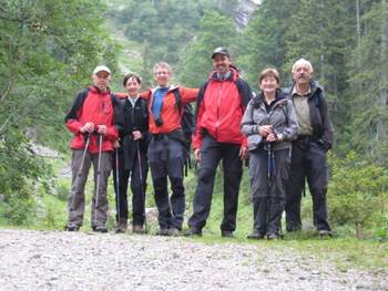 Gruppenbild
Blick ueber Mittenwald
Rast auf der Mittenwalder Huette
Soiernseen mit Soiernhaus
Schlafen auf im Soiernhaus
Soiernspitze