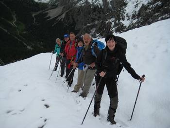 Gruppenbild
Aufstieg im Schnee zum Kerschbaumertörl
Karlsbader Hütte
Hochstadler