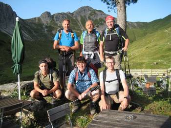 Gruppenfoto Hüttentour
Kaiserschmarrn auf der Schwarzenberghütte
Schwimmen im Schrecksee